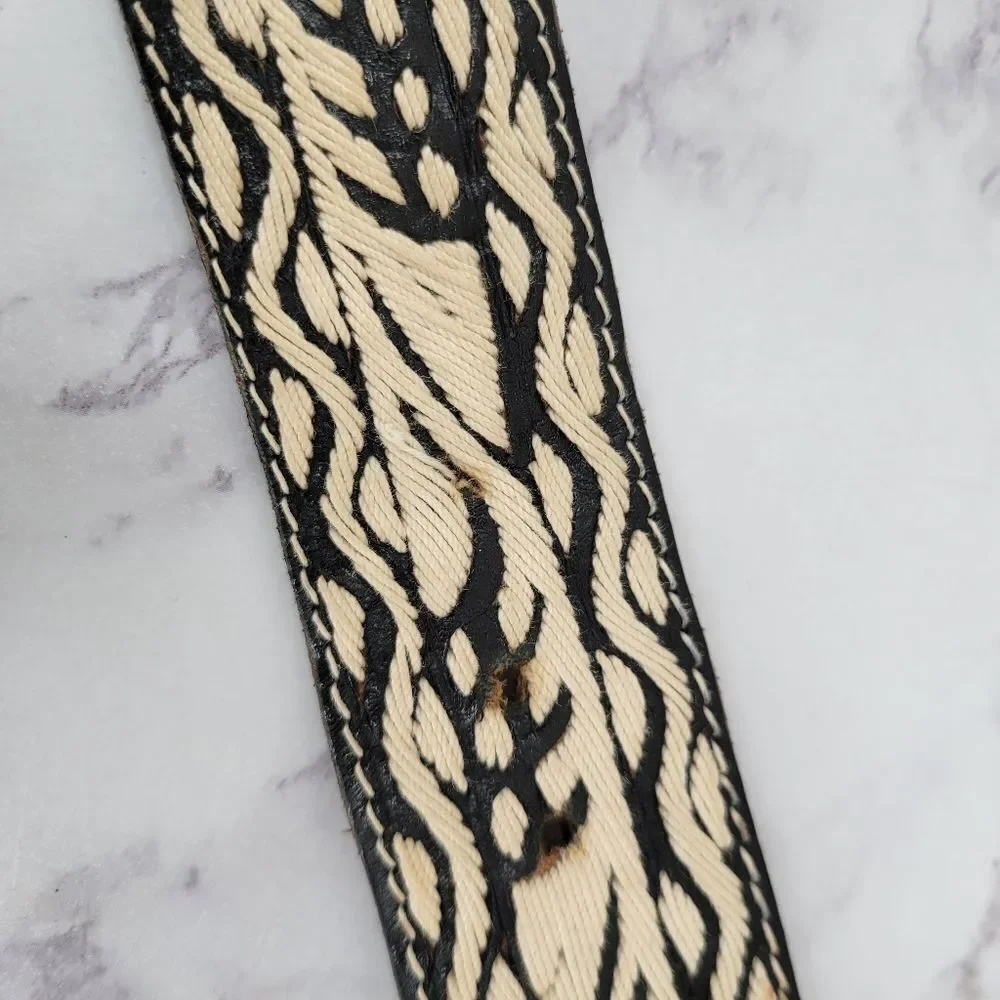Black and Cream Embroidered Belt Mexico Western Cowboy Leather